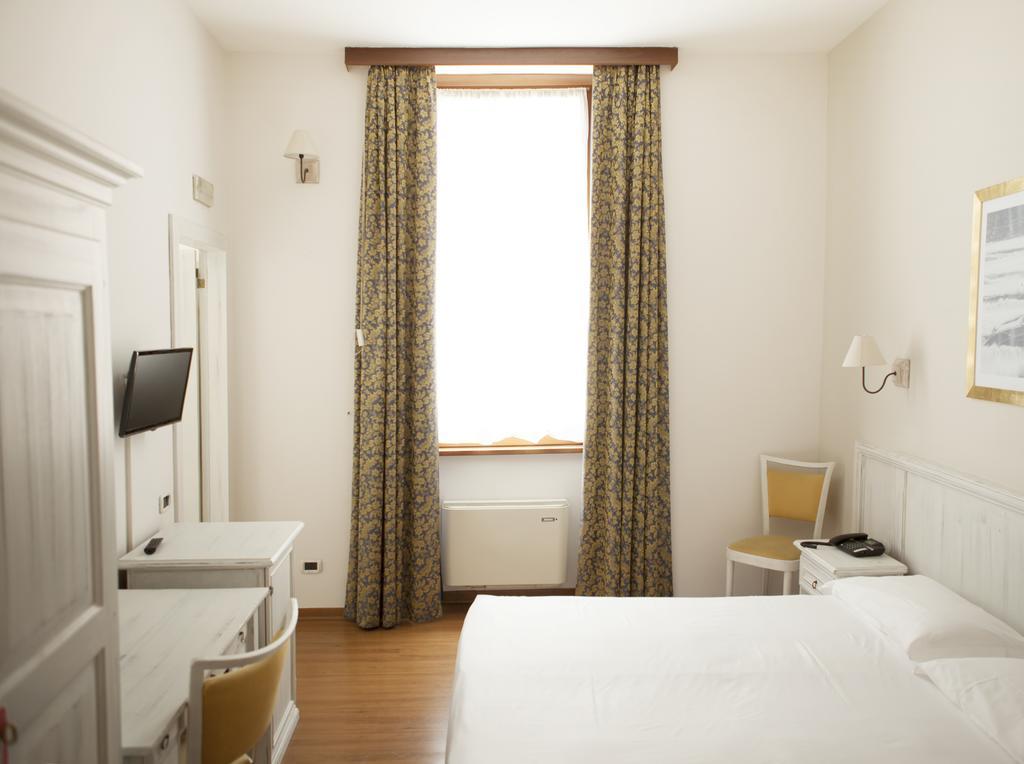 Hotel Sebino Sarnico Zewnętrze zdjęcie